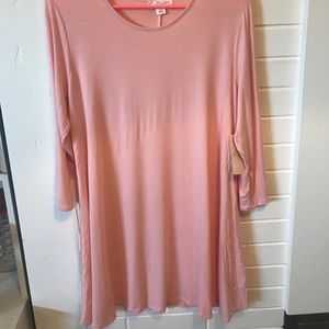 Pink 3/4 Sleeve Flowy Tunic Size L!